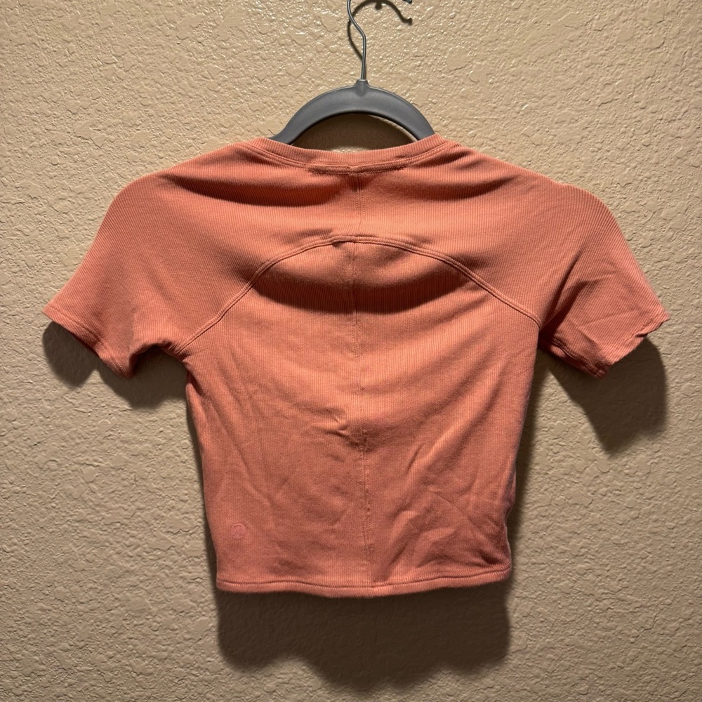 Lululemon size 2 LA Twist Front Crop Top - Picture 5 of 6